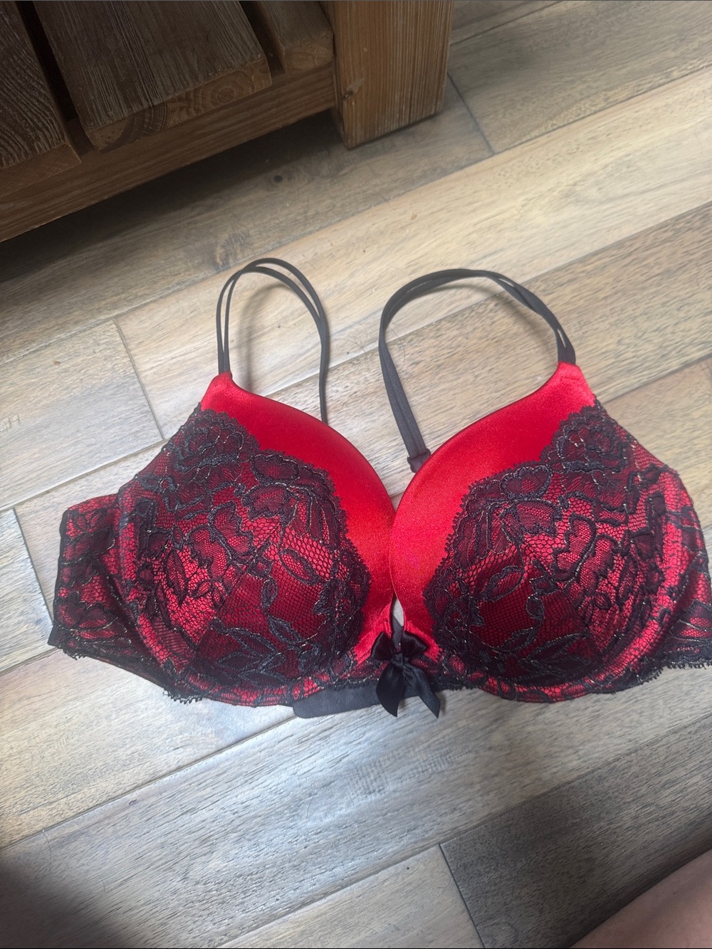 Victoria’s Secret Puah-Up Bra